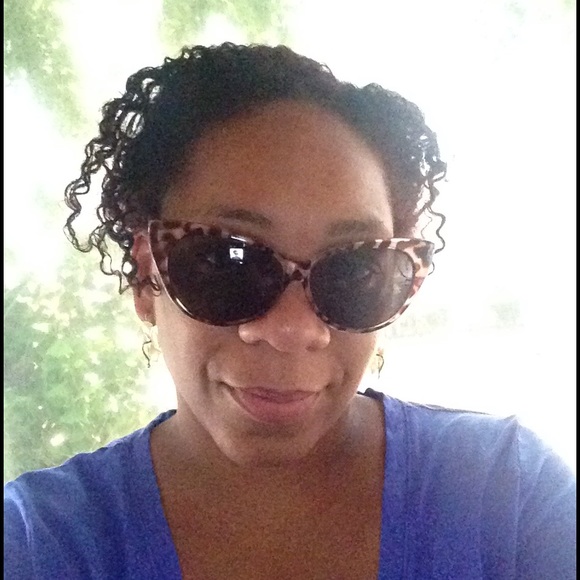 Retro Extreme Cat Eye Sunglasses - Picture 4 of 4