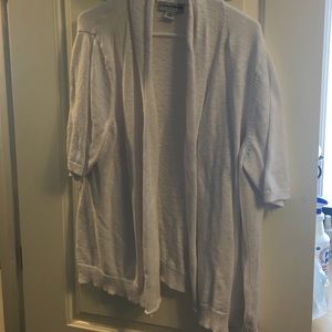 Short sleeved cardigan.