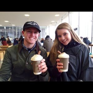 Meet your Posher, Caroline