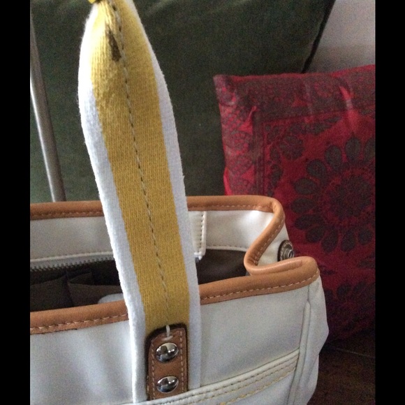 Coach purse - Picture 3 of 4