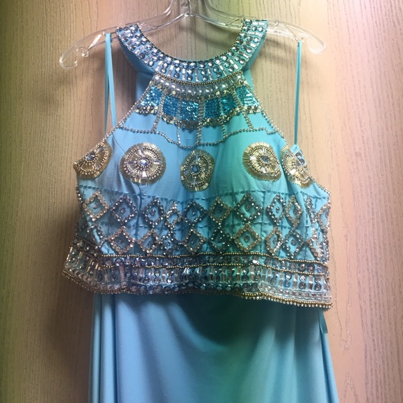 Any Lee prom dress