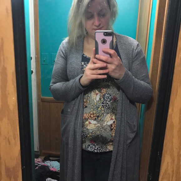 Meet your Posher, Mallory - Picture 4 of 5