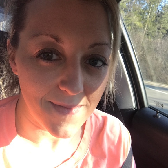 Meet your Posher, Mallory - Picture 5 of 5