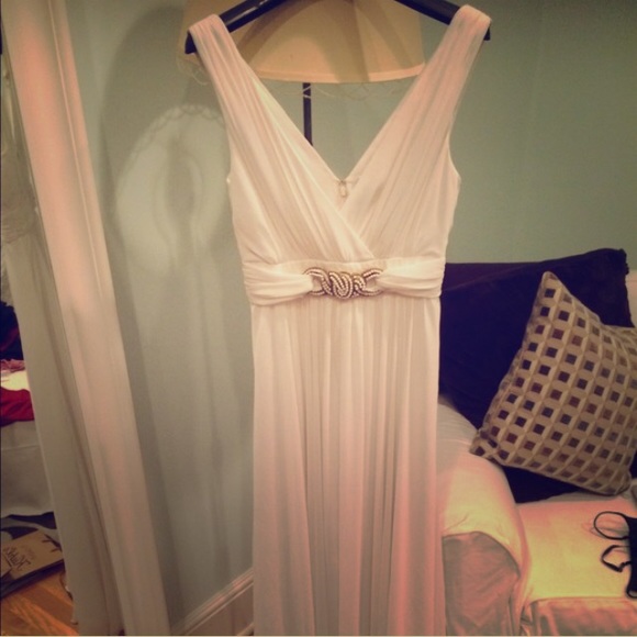 White badgley mischka gown
