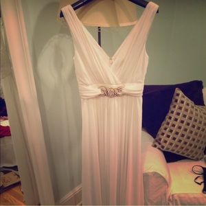 White badgley mischka gown