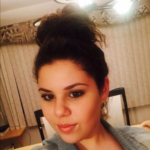 Meet your Posher, Alexa