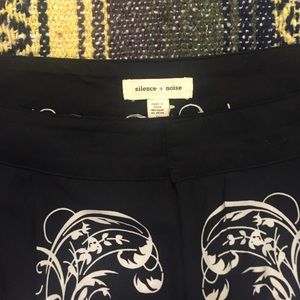 Silence + Noise (Urban Outfitters) ankle pants