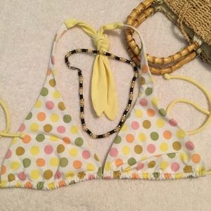$5.  VICTORIA SECRET BIKINI TOP 🌺🌺