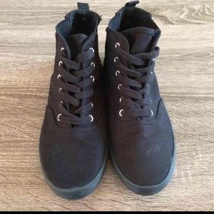 H&M Hightop Sneakers