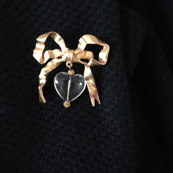Crystal and Gold bow heart pin