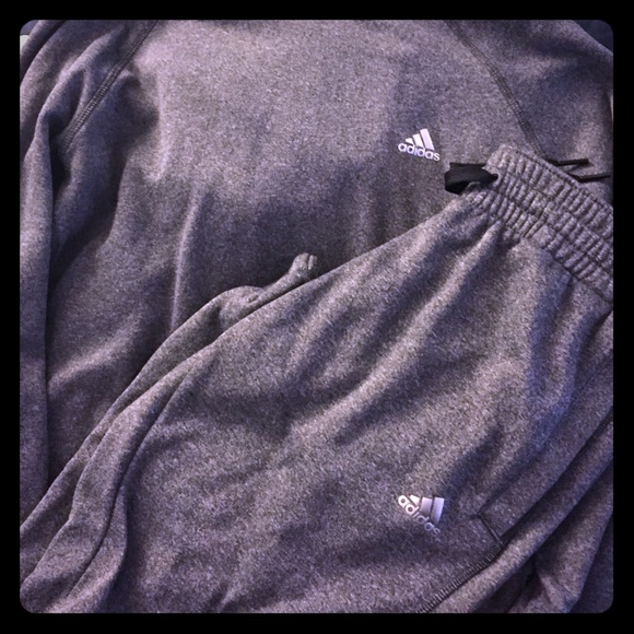 Grey Sweatsuit Set 🖤