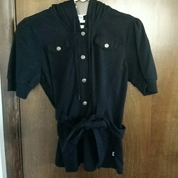 Short sleeved casual jacket