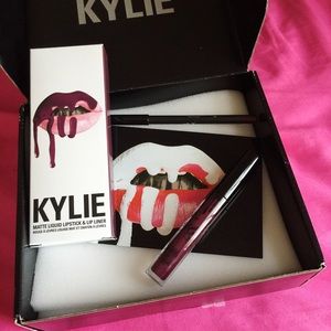 Kylie Lipstick Kourt K