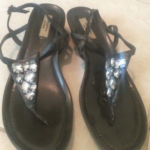Vera wang sandals