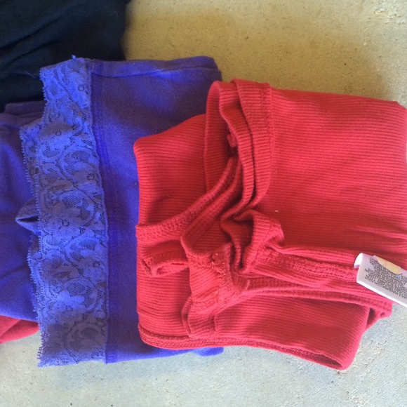 Tank tops - Picture 3 of 4