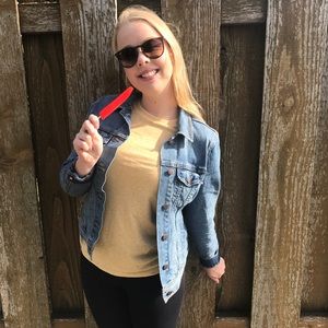 Meet your Posher, Mallory