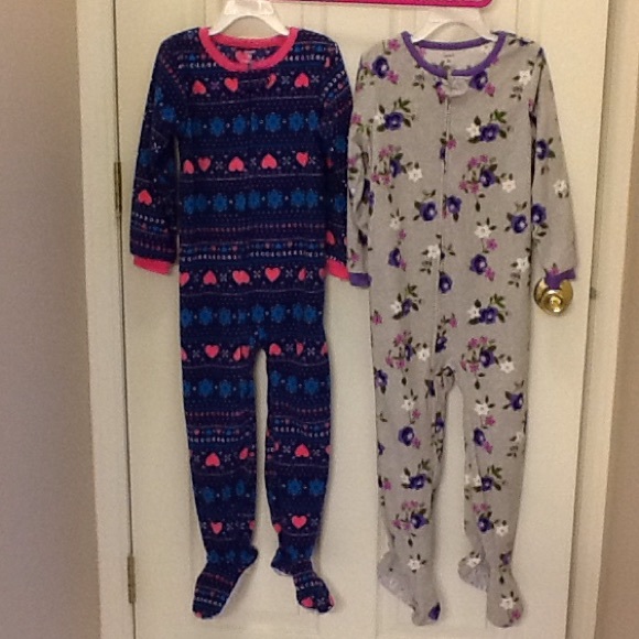CARTERS Other - SUPER SOFT FEETY PJS