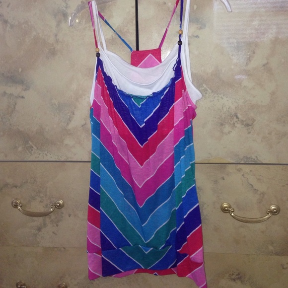 Tops - ❗️️FINAL SALE❗️Colorful and cute tank top