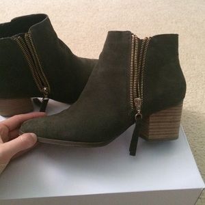 ALDO zip up booties.