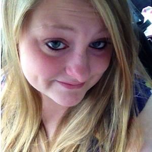 Meet your Posher, Caroline