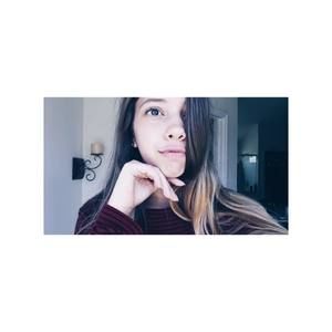 Meet your Posher, Chloe