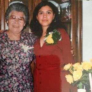 Meet your Posher, Claudia