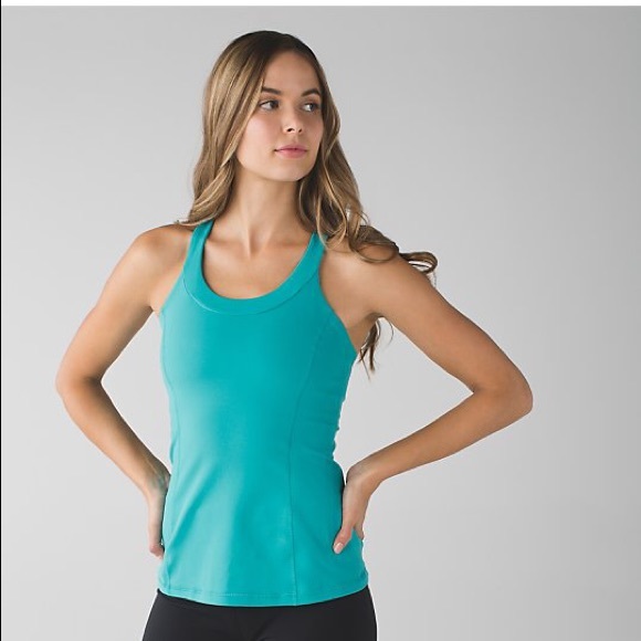 Lululemon Enhearten Tank in a size 4. NWT