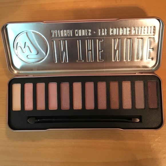 In The Nude eyeshadow palette