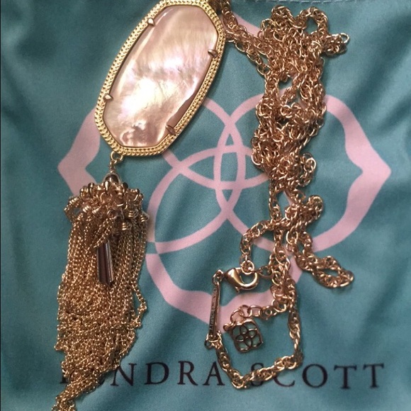 SOLD ON Ⓜ️erc Kendra Scott ivory pearl Rayne - Picture 2 of 4