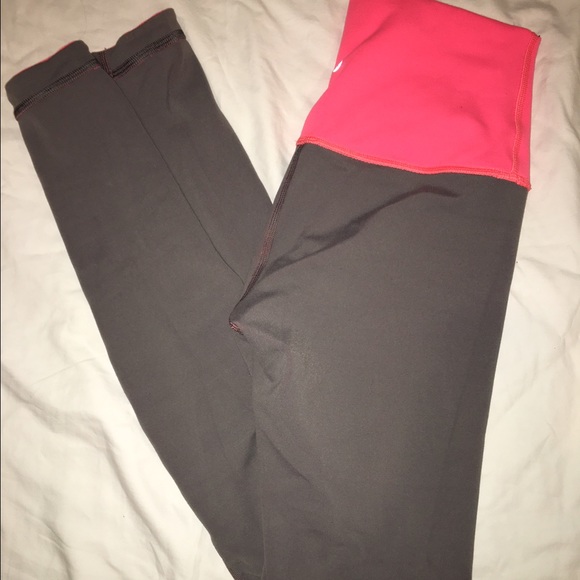 SOLD Reversible lululemon wunder unders - Picture 1 of 4