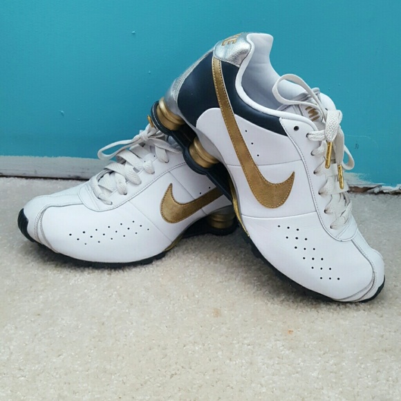 Nike Shoes - Womens Nike sneakers