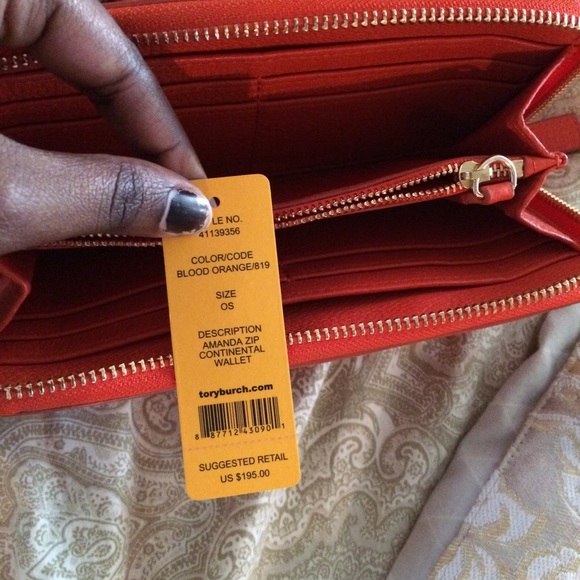 MAKE OFFERS!!! Tory Burch 3-Piece Bundle - Picture 2 of 4