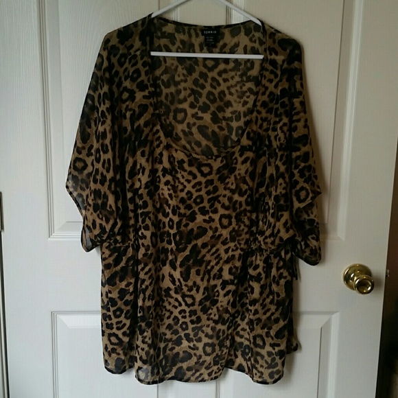 Animal print top