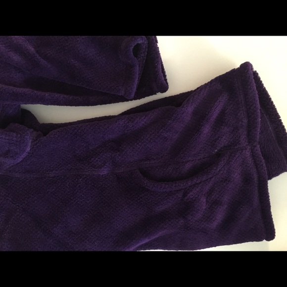 ✨SOLD✨ Patagonia pull over - Picture 3 of 4