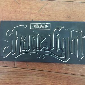 Kat Von D shade light contour palette.