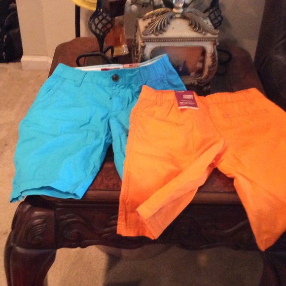 Arizona chino short