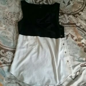 Sexy ann Taylor blouse with buttons up side