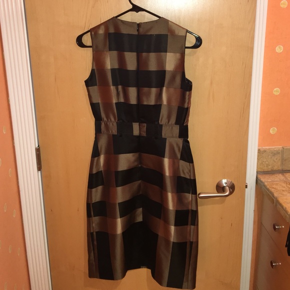 NWOT Burberry Dress never worn - Picture 2 of 3