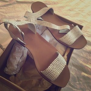 Authentic Madewell Strap Sandals- White" size 6.5