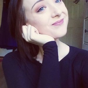 Meet your Posher, Delainey