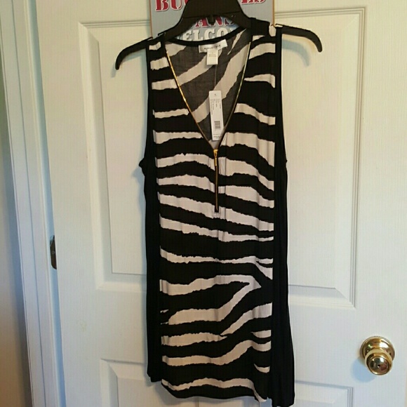 Save for mindy!!!zebra top