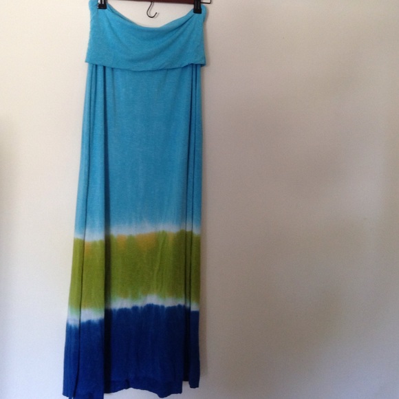 Beachy strapless dress