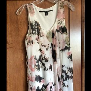 Beautiful spring Isda & Company top