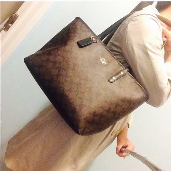 ✨NWT Coach City Zip Tote - Picture 3 of 4