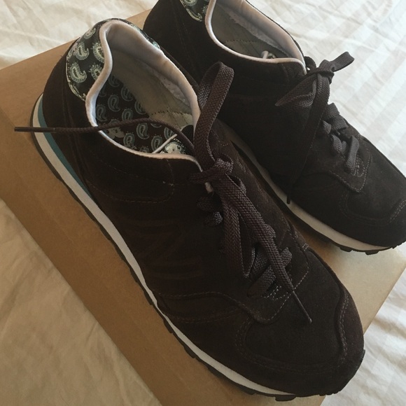 New Balance Sneakers Size 7.5 Brown