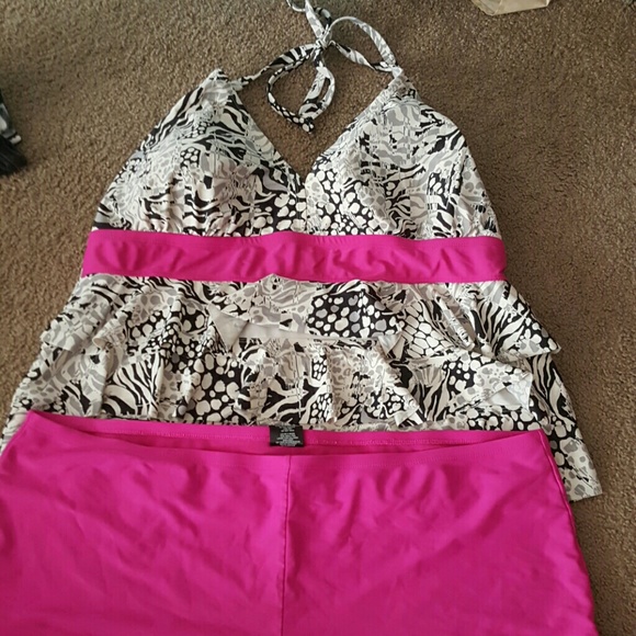 Two-piece bathing suit