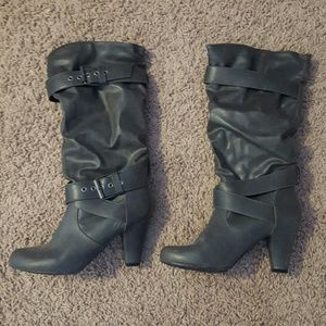 Heel boots