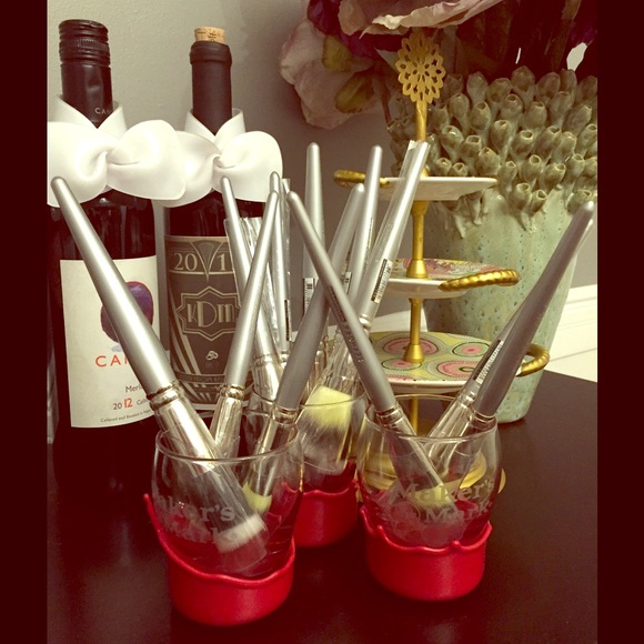 BRUSHES ANYONE?!🖌woohoo! Sephora brushes R here!