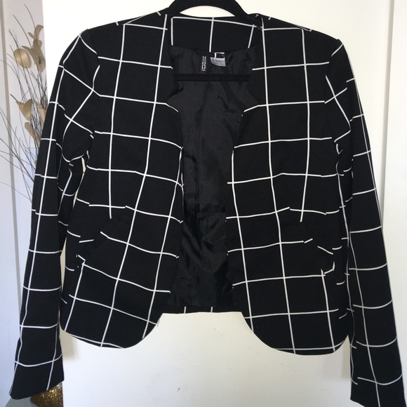 Blazer - Picture 1 of 4