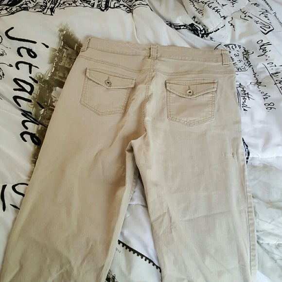 Capris - Picture 2 of 2